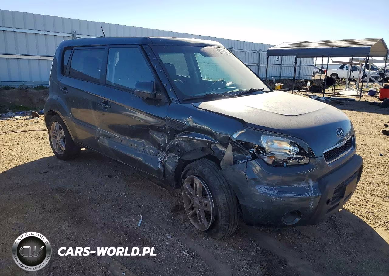 2011 Kia Soul + VIN:KNDJT2A22B7210827 - 4