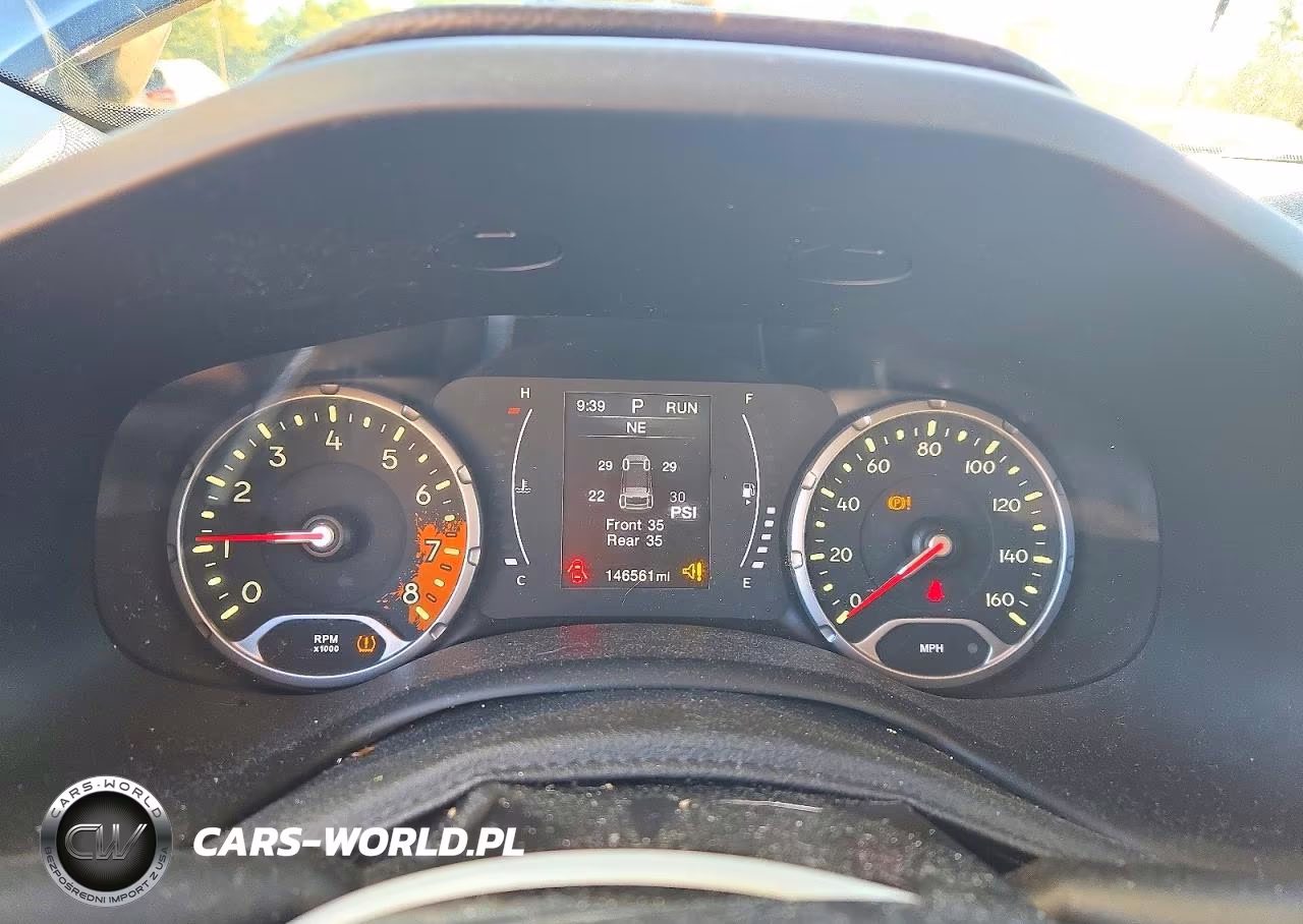 2017 Jeep Renegade Latitude VIN:ZACCJABB7HPG59732 - 9