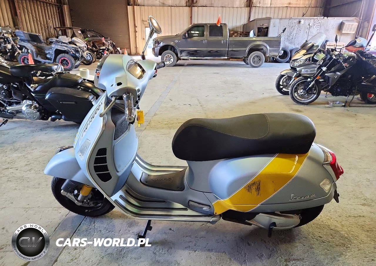 2021 Vespa Moped VIN:ZAPMA39M9M5202123 - 3