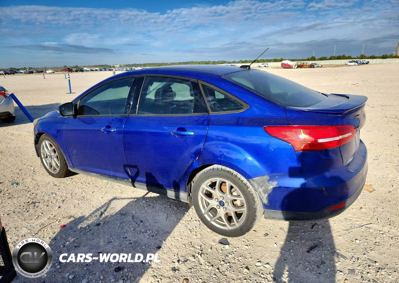 2015 Ford Focus Se VIN:1FADP3F27FL230428 - 2