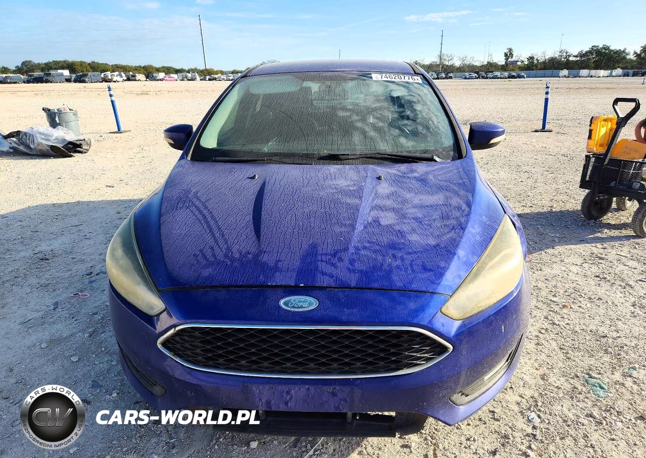 2015 Ford Focus Se VIN:1FADP3F27FL230428 - 5