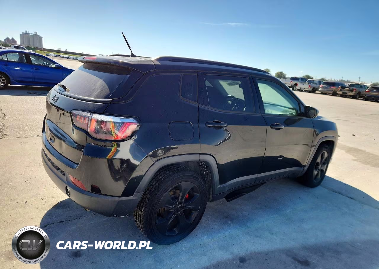 2018 Jeep Compass Latitude VIN:3C4NJCBB5JT462478 - 3