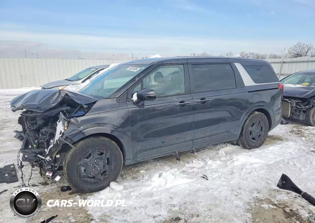 2025 Kia Carnival Lx