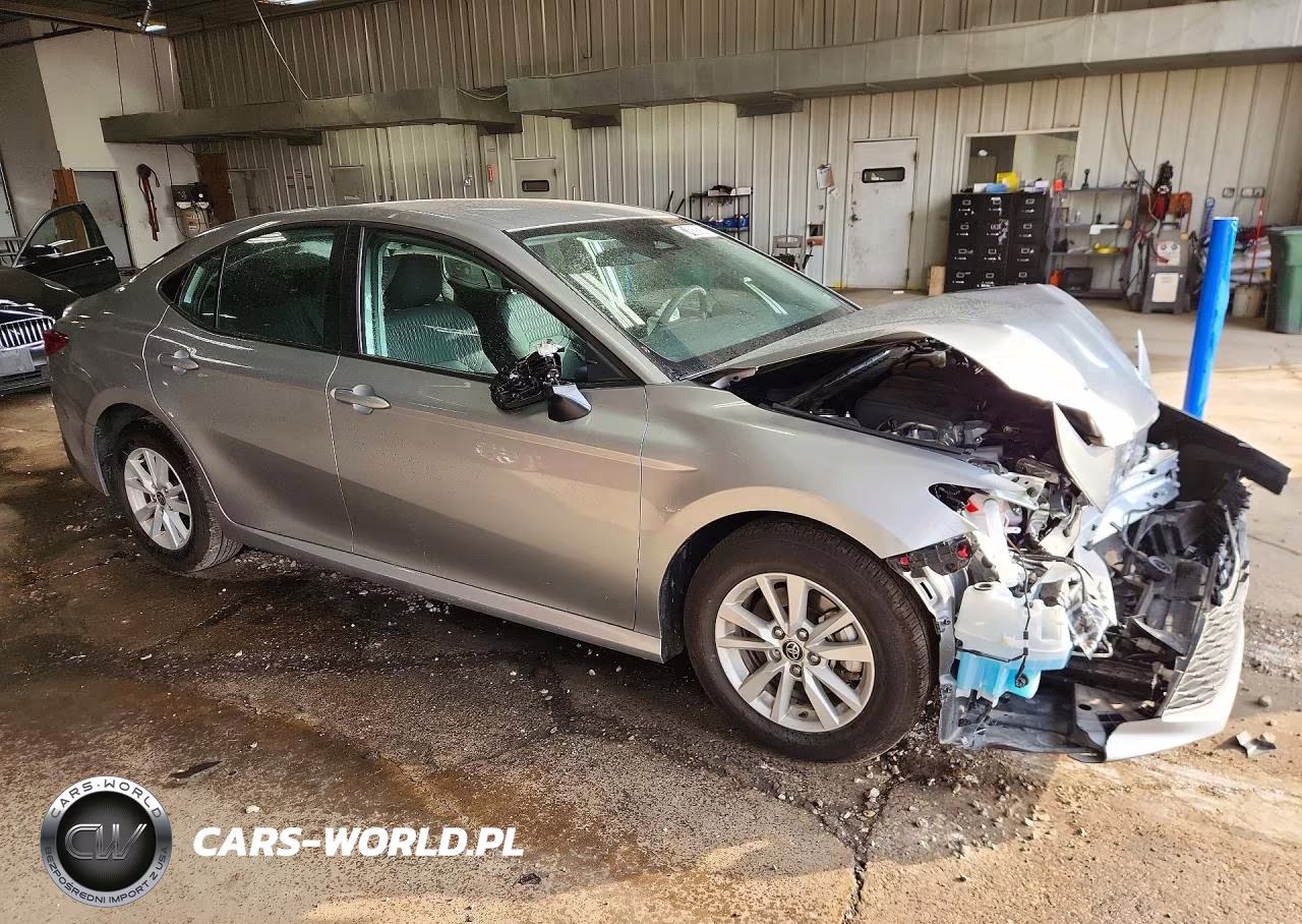 2026 Toyota Camry Le VIN:4T1DAACK9TU252551 - 4