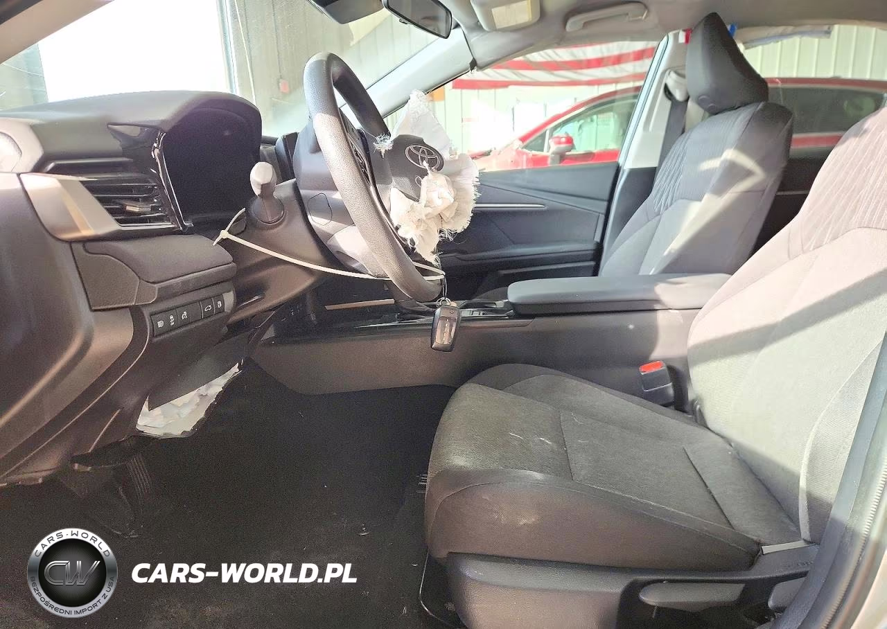 2026 Toyota Camry Le VIN:4T1DAACK9TU252551 - 7