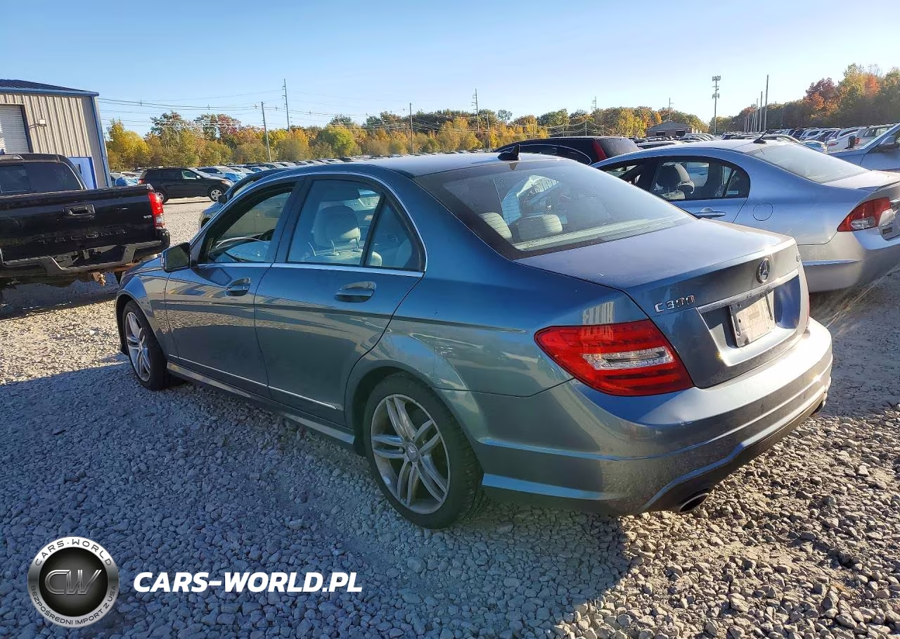 2012 Mercedes-Benz C 300 4Matic VIN:WDDGF8BB3CF927253 - 2