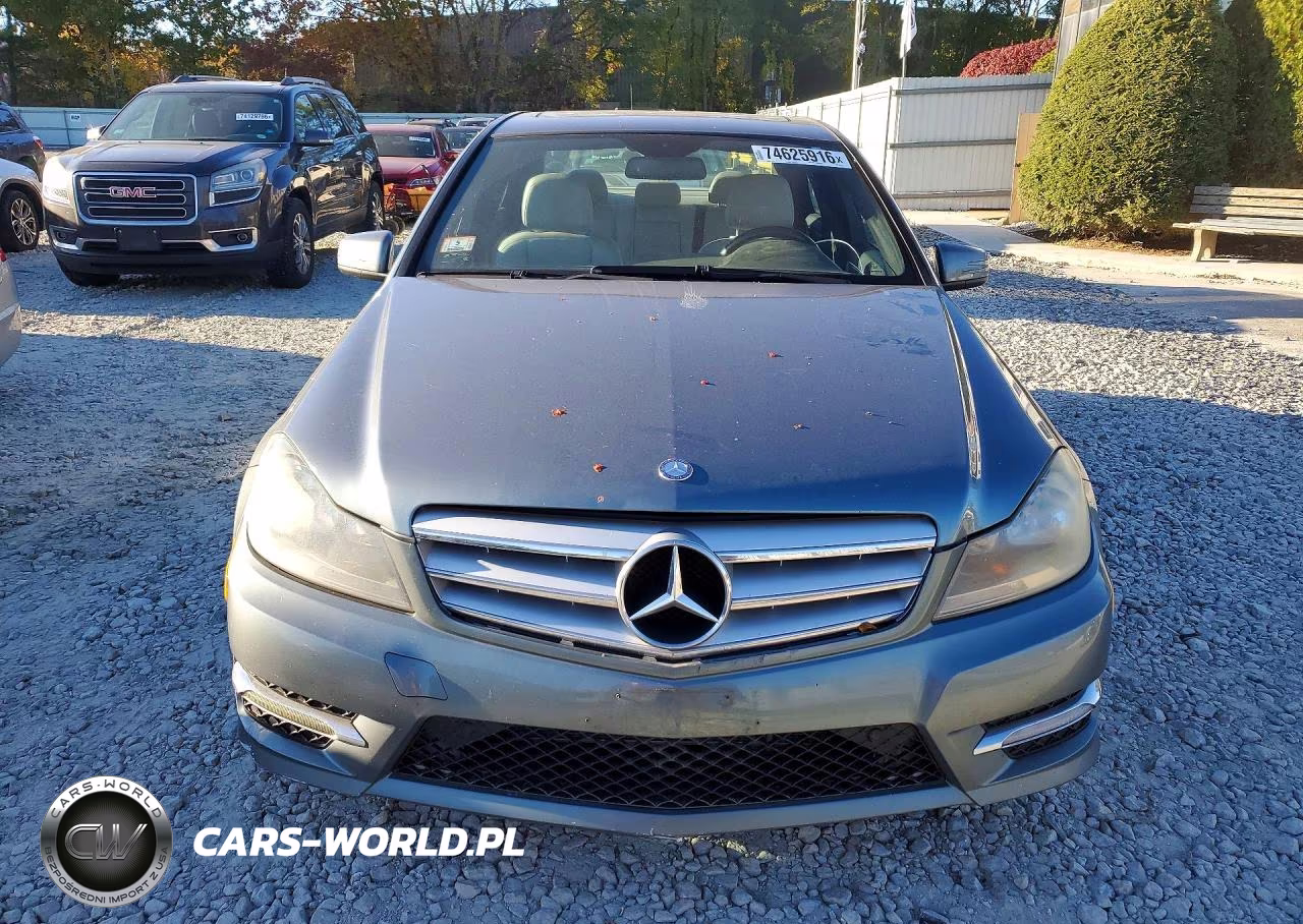 2012 Mercedes-Benz C 300 4Matic VIN:WDDGF8BB3CF927253 - 5
