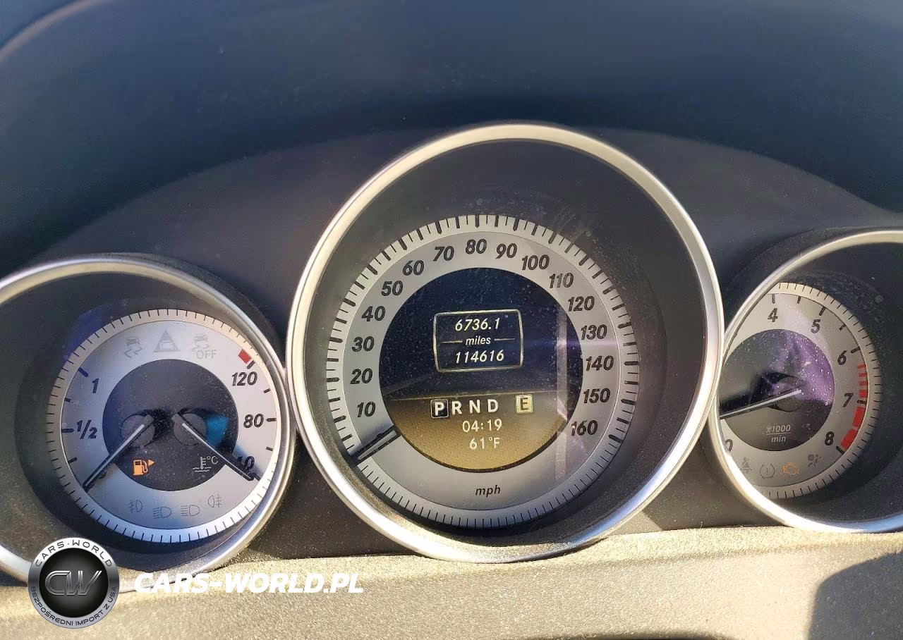 2012 Mercedes-Benz C 300 4Matic VIN:WDDGF8BB3CF927253 - 9