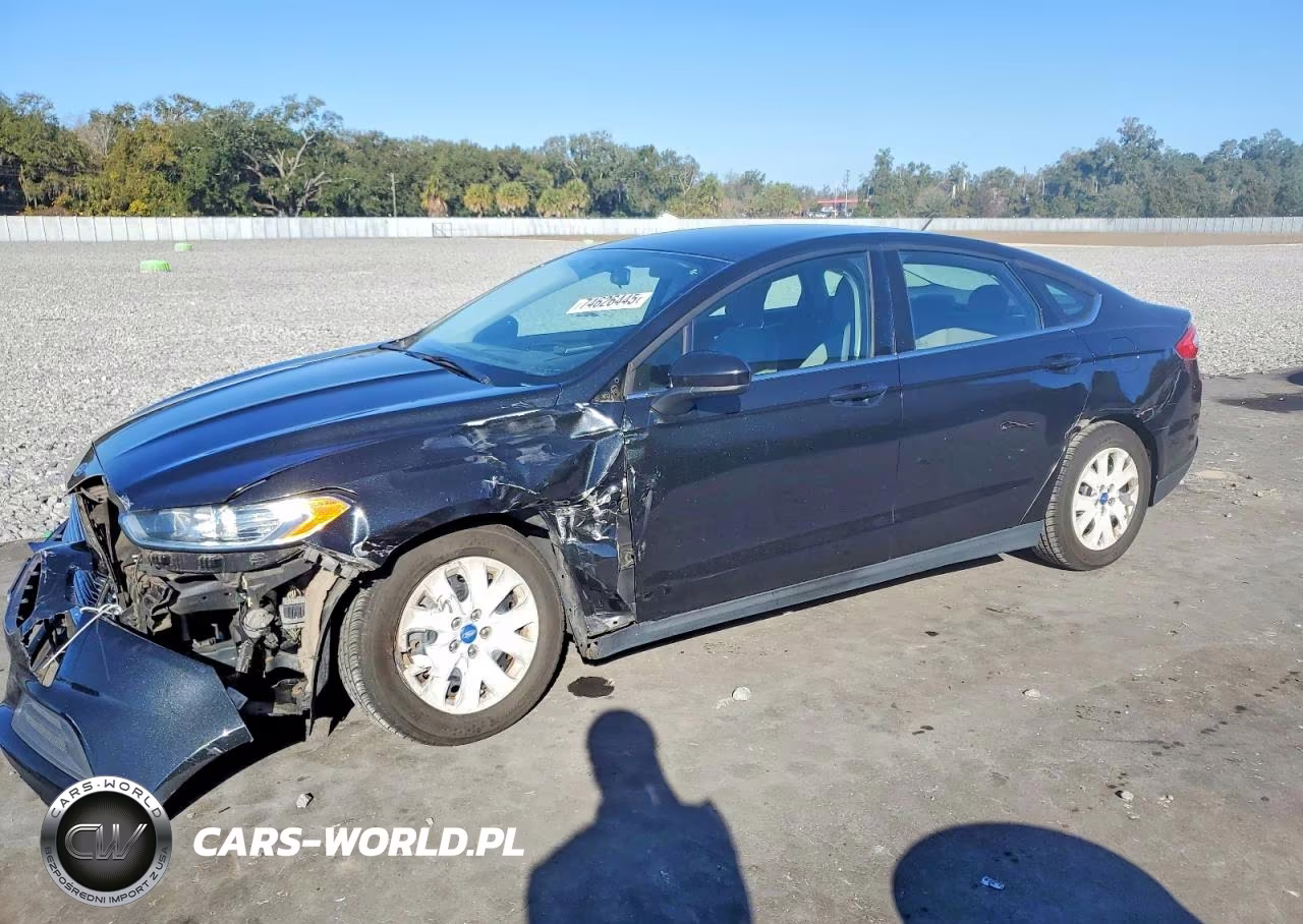 2013 Ford Fusion S – zdjęcie 1 z 12