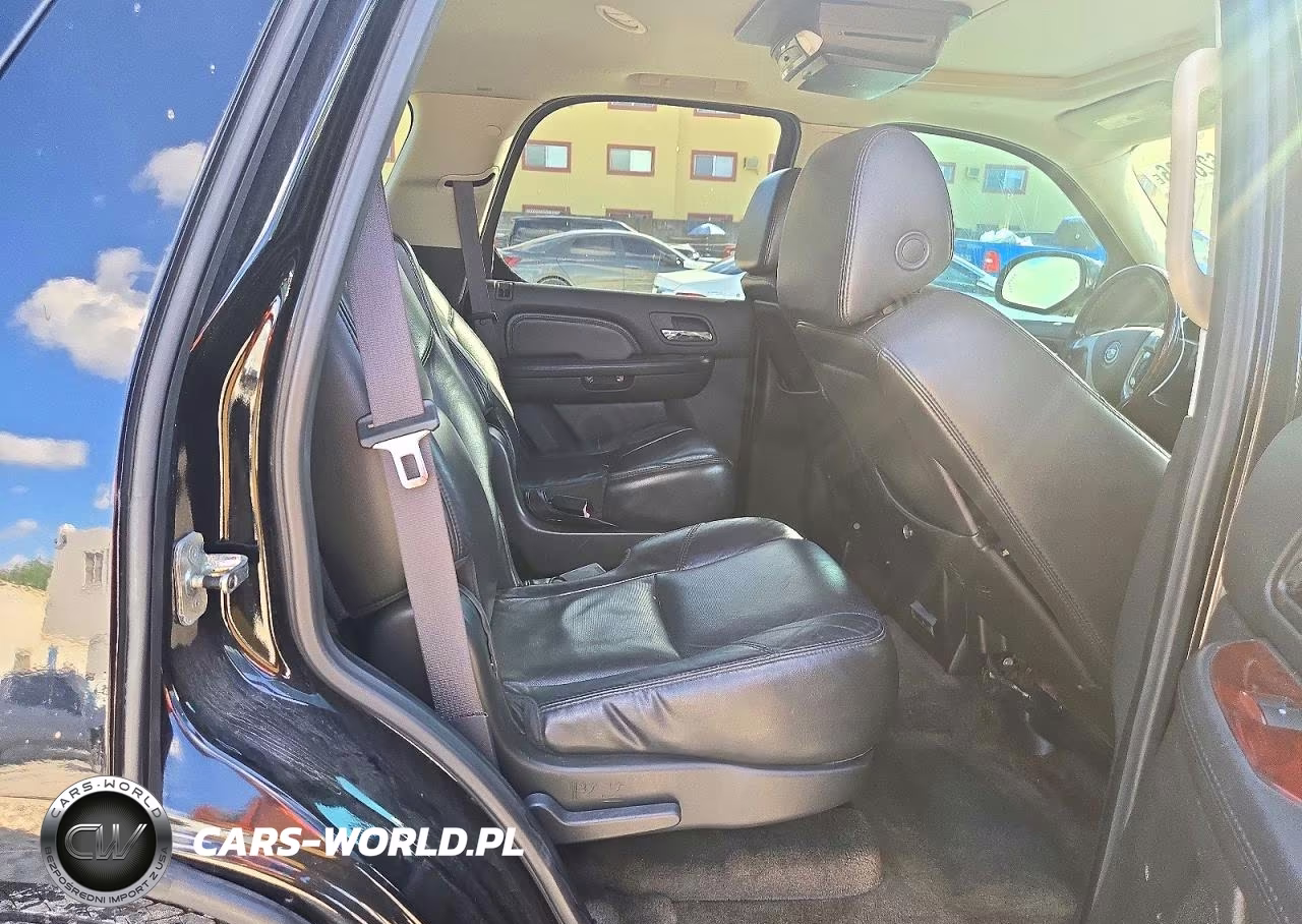 2008 Cadillac Escalade Luxury VIN:1GYEC63848R221796 - 11