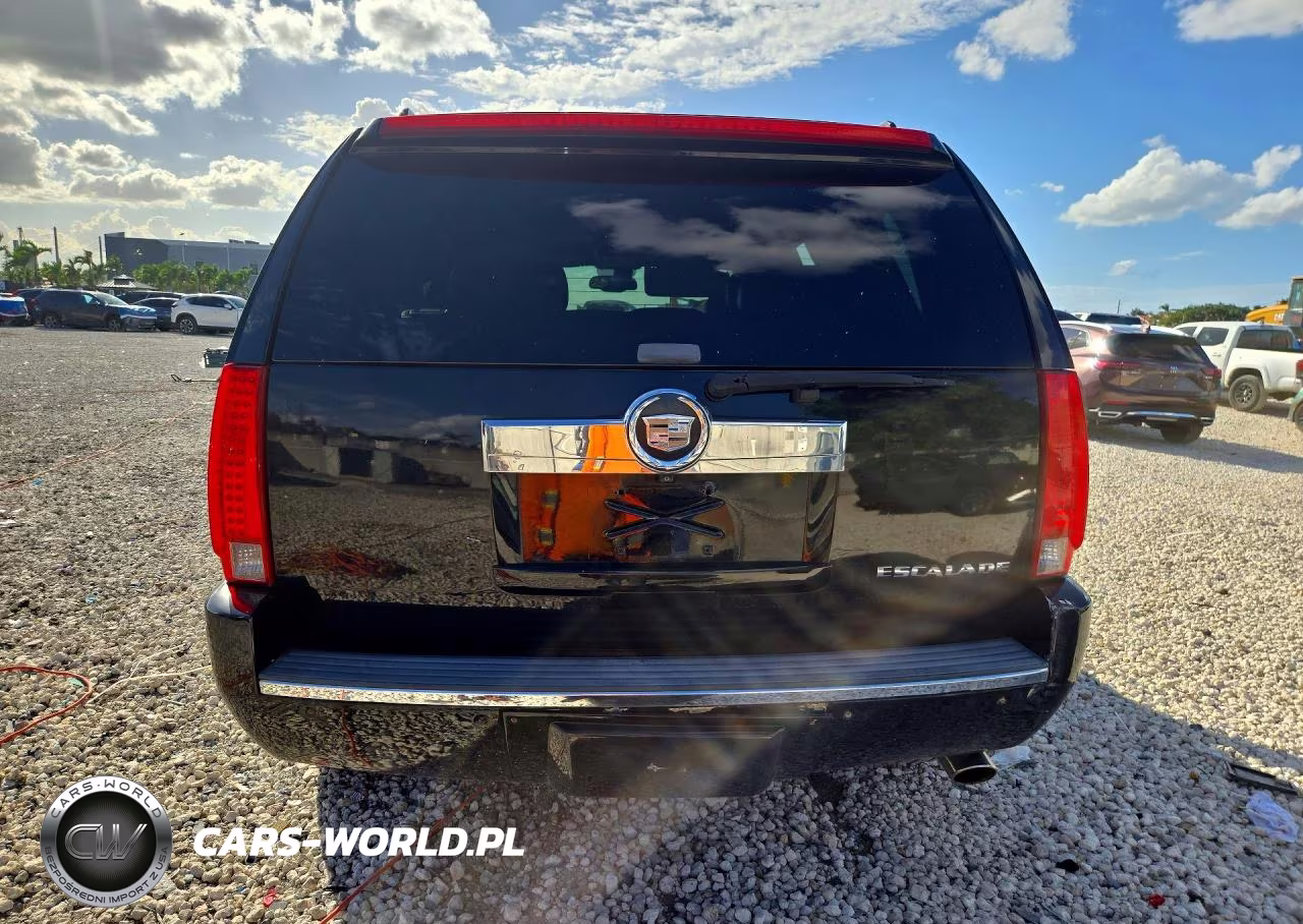 2008 Cadillac Escalade Luxury VIN:1GYEC63848R221796 - 6