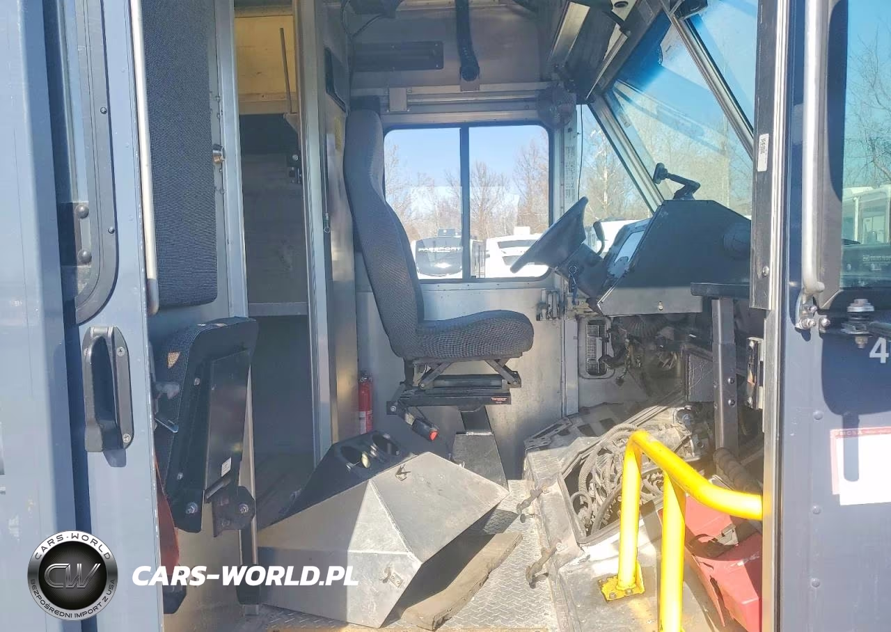 2019 Ford Econoline E350 Super Duty Stripped Chassis VIN:1FC3E4K69KDC48878 - 11