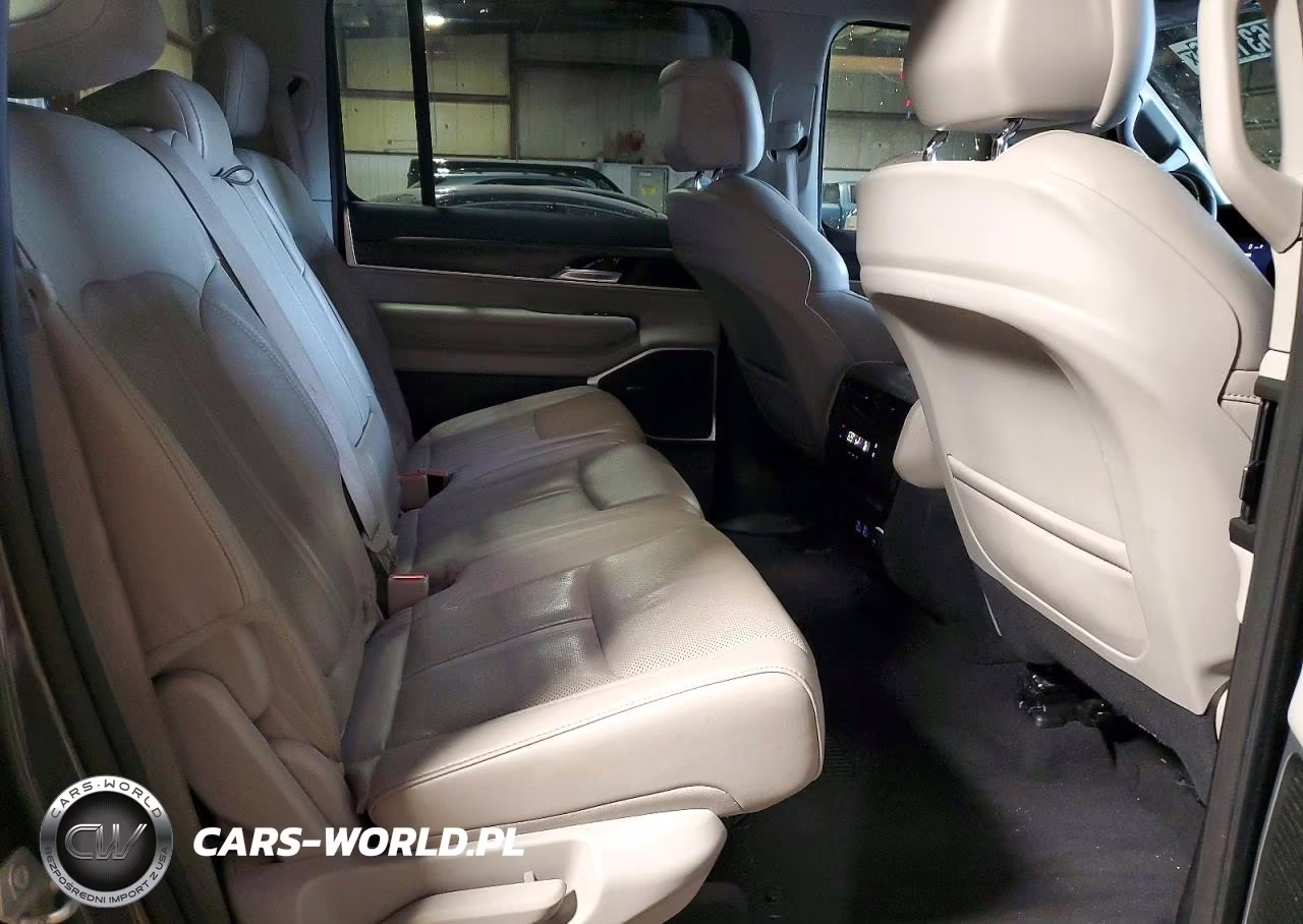 2024 Jeep Wagoneer Series Ii VIN:1C4SJUBP7RS135503 - 11