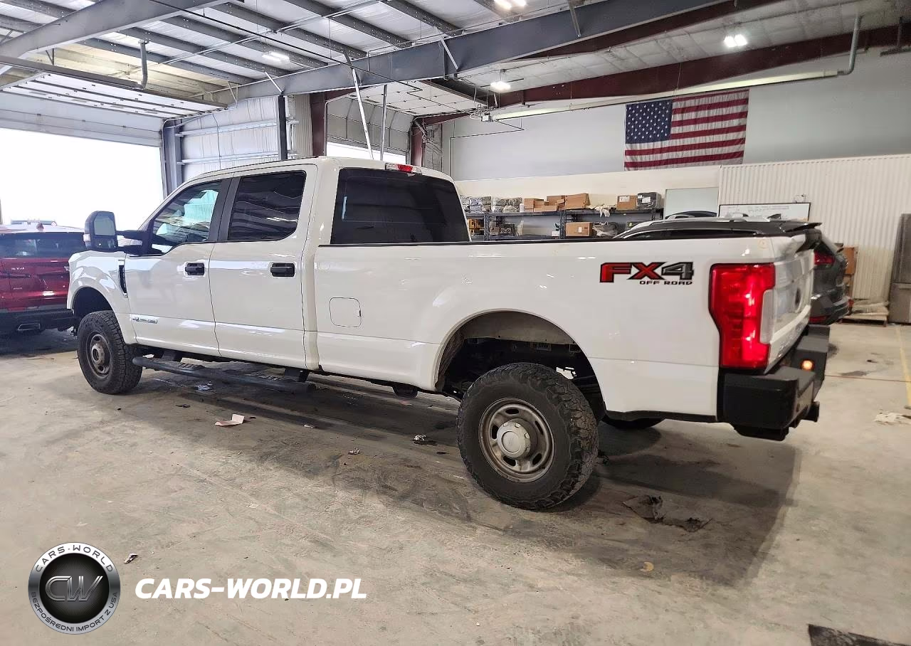2018 Ford F350 Super Duty VIN:1FT8W3BT6JEC33430 - 2