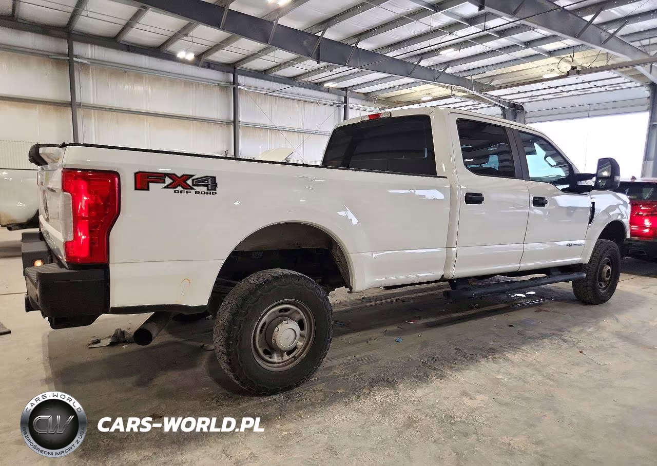 2018 Ford F350 Super Duty VIN:1FT8W3BT6JEC33430 - 3