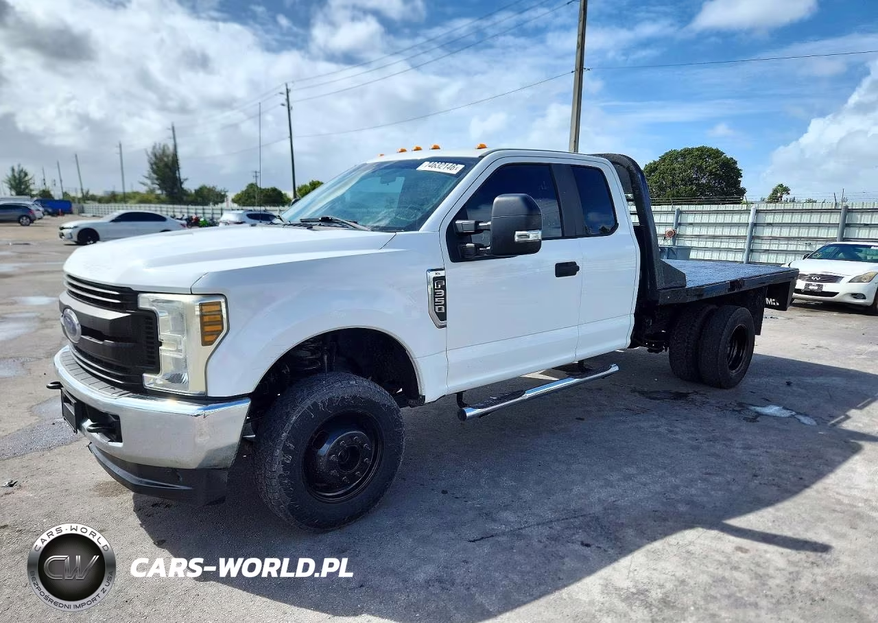 2019 Ford F350 Super Duty VIN:1FD8X3H69KEF25133 - 1
