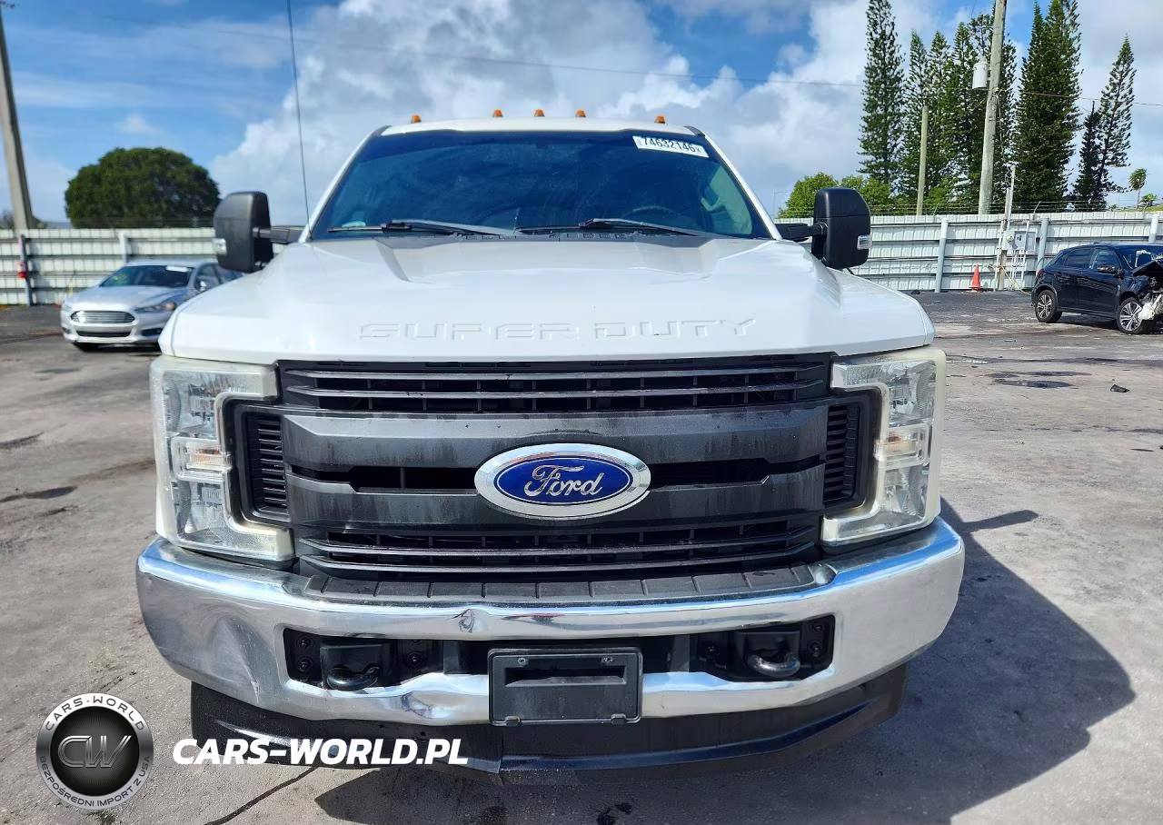 2019 Ford F350 Super Duty VIN:1FD8X3H69KEF25133 - 5
