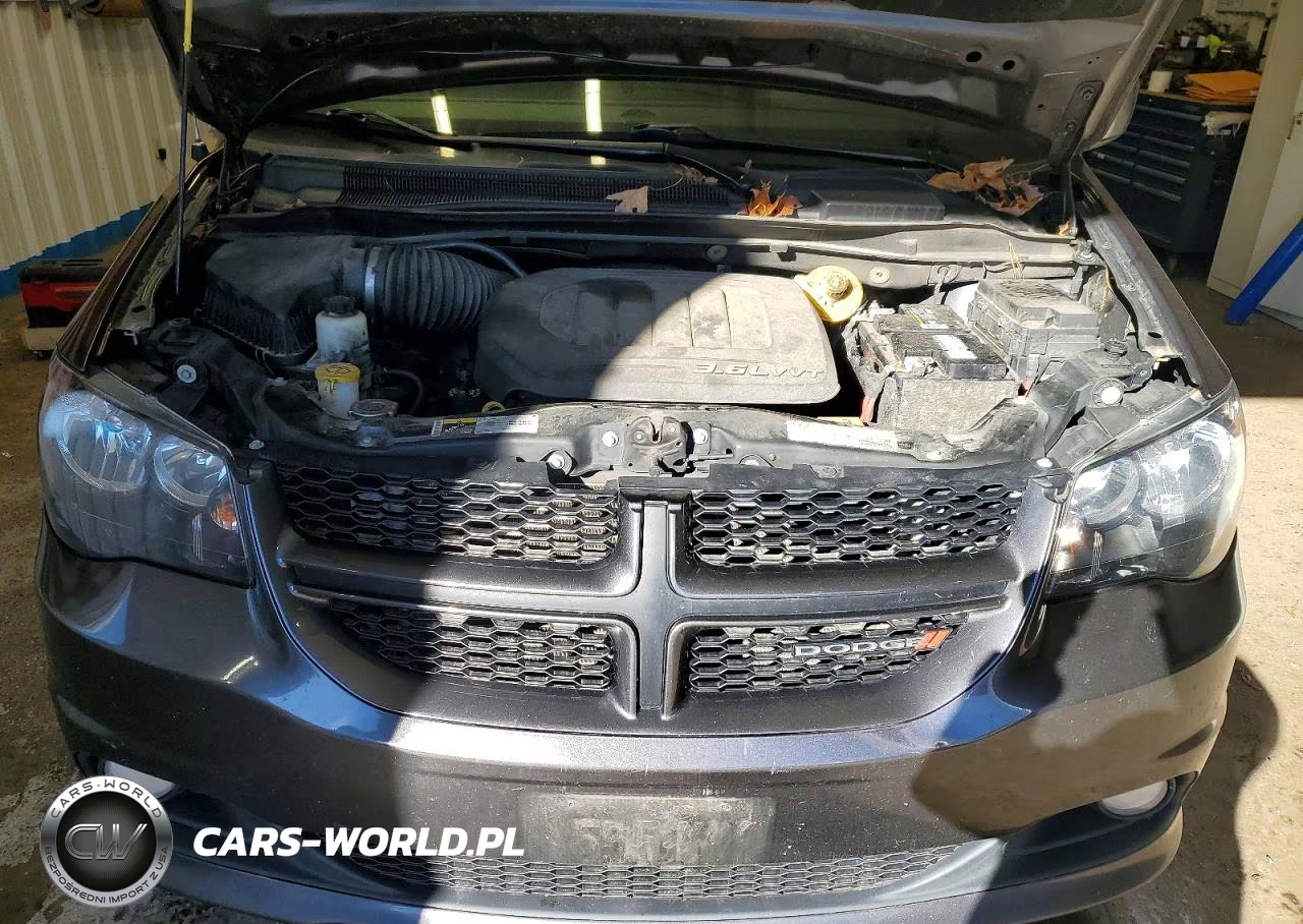 2018 Dodge Grand Caravan Gt VIN:2C4RDGEG8JR240804 - 12