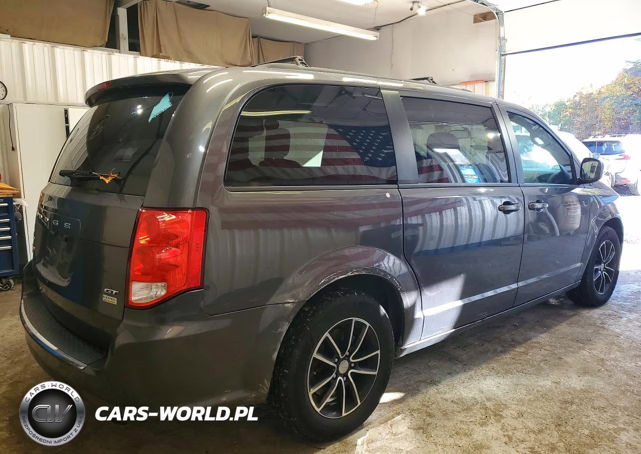2018 Dodge Grand Caravan Gt VIN:2C4RDGEG8JR240804 - 3