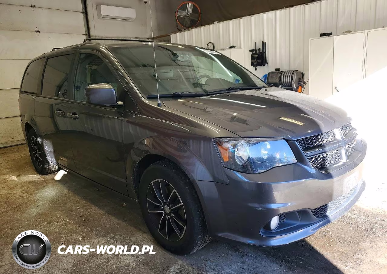 2018 Dodge Grand Caravan Gt VIN:2C4RDGEG8JR240804 - 4