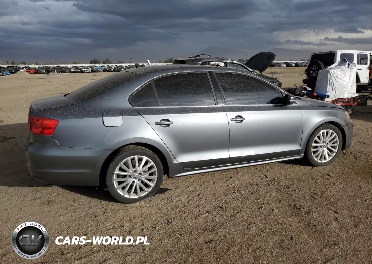 2014 Volkswagen Jetta Tdi VIN:3VWLL7AJ0EM437924 - 3