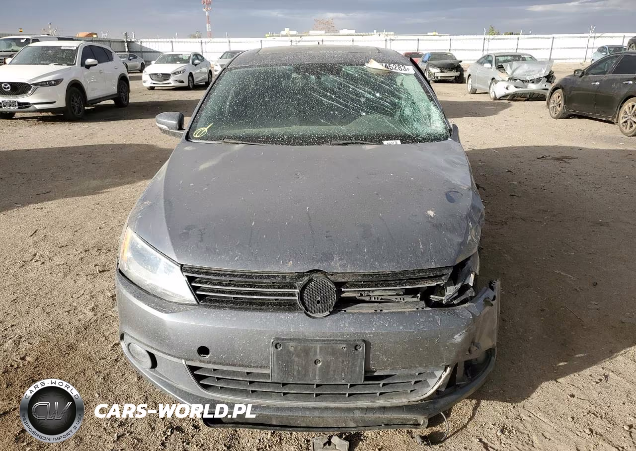 2014 Volkswagen Jetta Tdi VIN:3VWLL7AJ0EM437924 - 5
