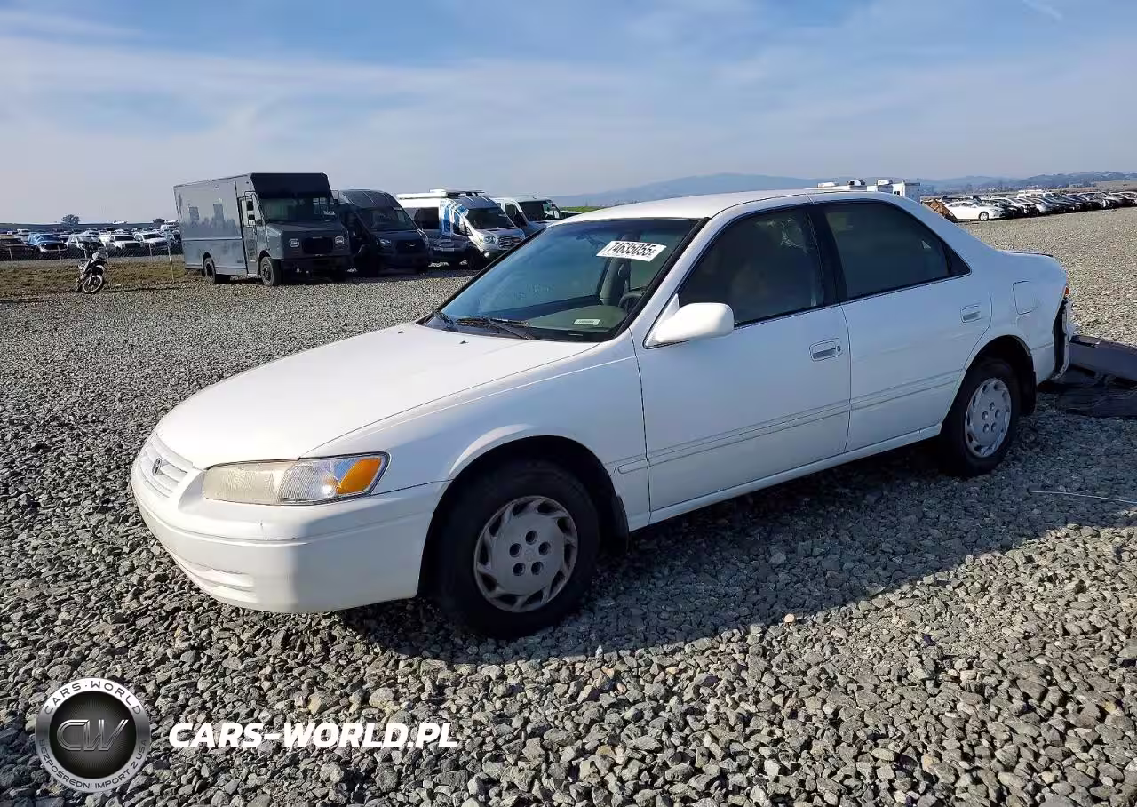 Główne zdjęcie 1998 Toyota Camry Ce