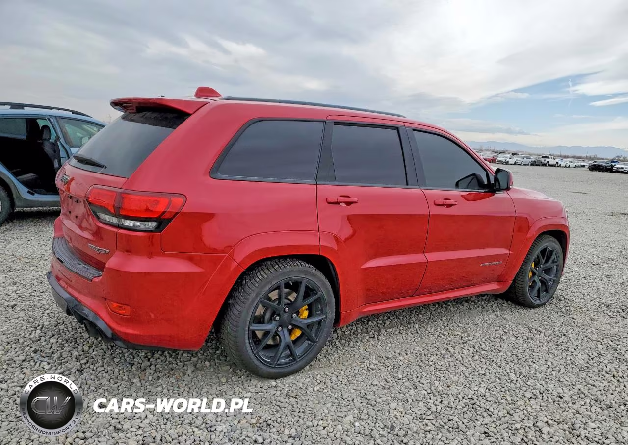 2018 Jeep Grand Cherokee Trackhawk VIN:1C4RJFN90JC254211 - 3