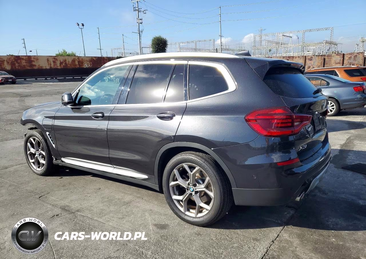 2021 BMW X3 xDrive30E VIN:5UXTS1C03M9G61131 - 2