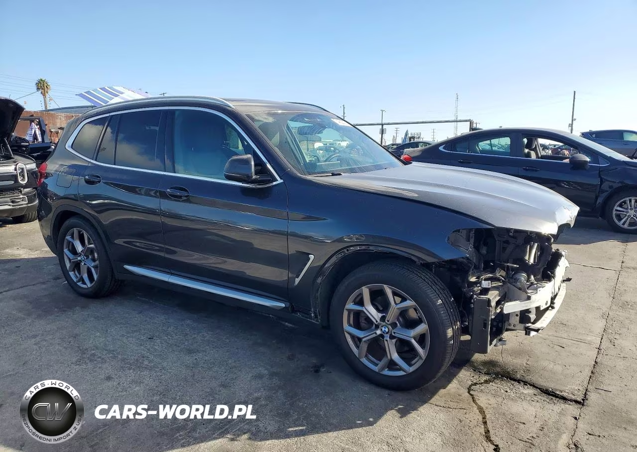 2021 BMW X3 xDrive30E VIN:5UXTS1C03M9G61131 - 4