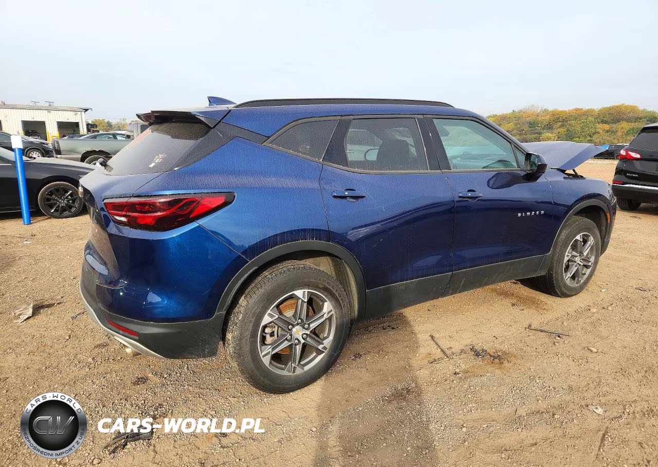 2023 Chevrolet Blazer 2Lt VIN:3GNKBCR40PS150176 - 3