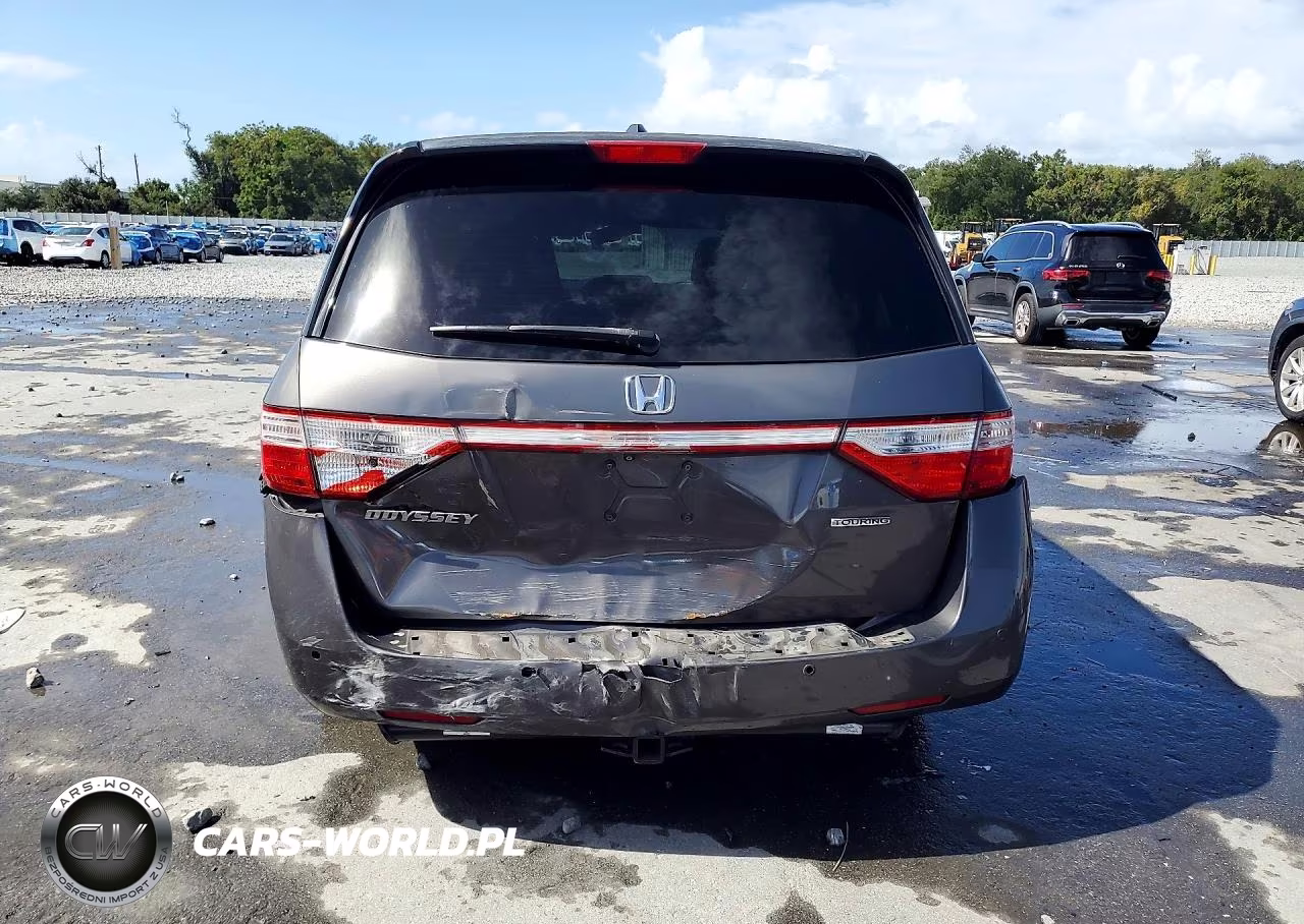 2013 Honda Odyssey Touring VIN:5FNRL5H93DB060747 - 6
