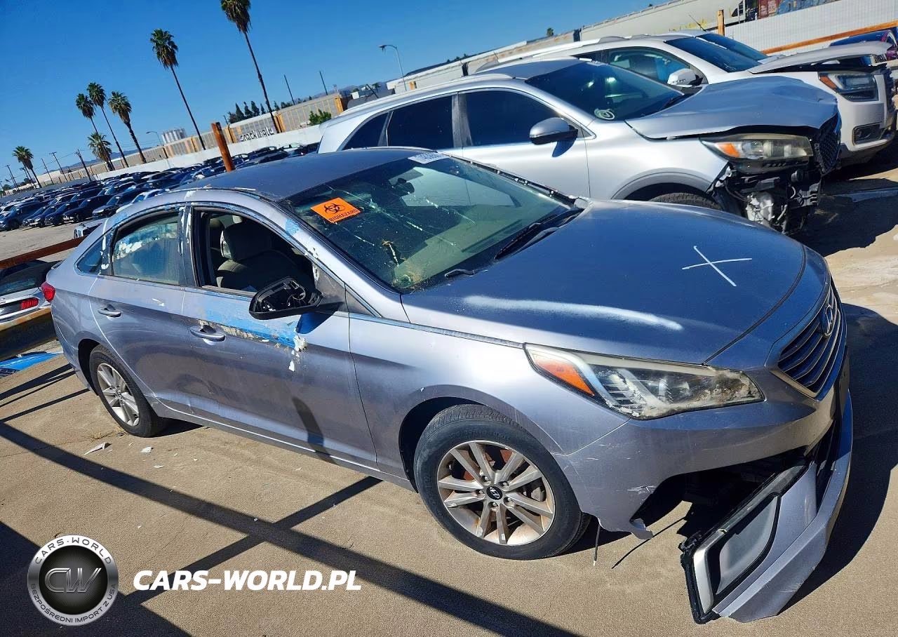 2016 Hyundai Sonata Base VIN:5NPE24AF9GH395366 - 4