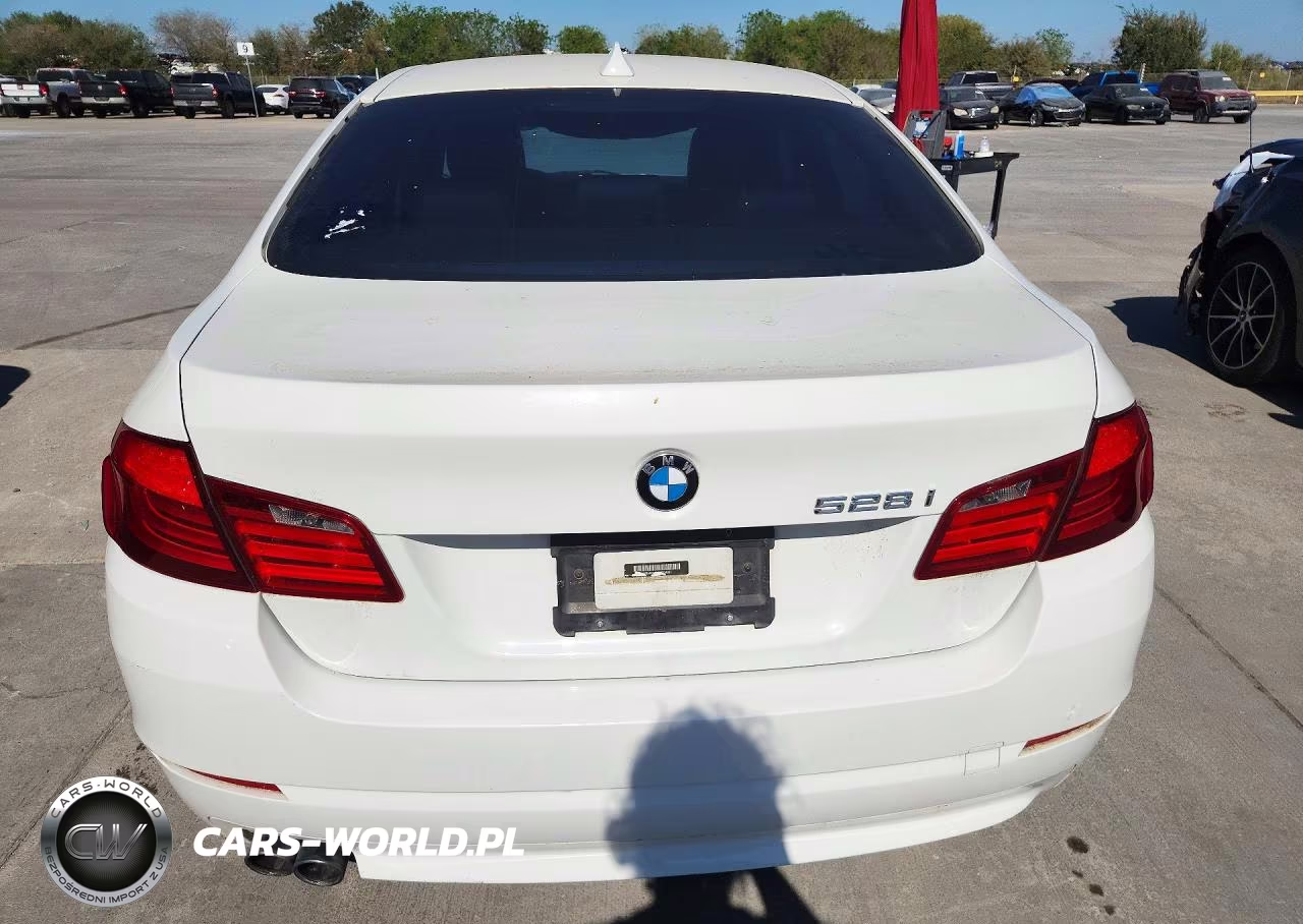 2011 BMW 528 I VIN:WBAFR1C53BDS35031 - 6