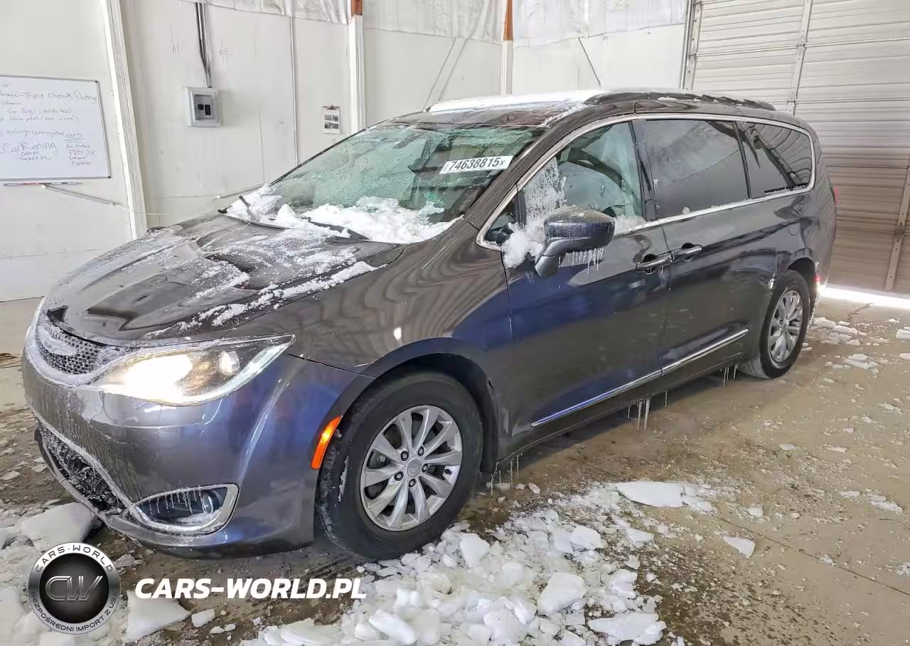 2017 Chrysler Pacifica Touring L