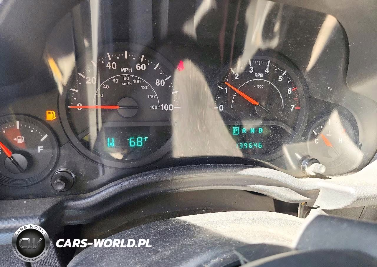 2009 Jeep Wrangler X VIN:1J4FA24199L741811 - 9