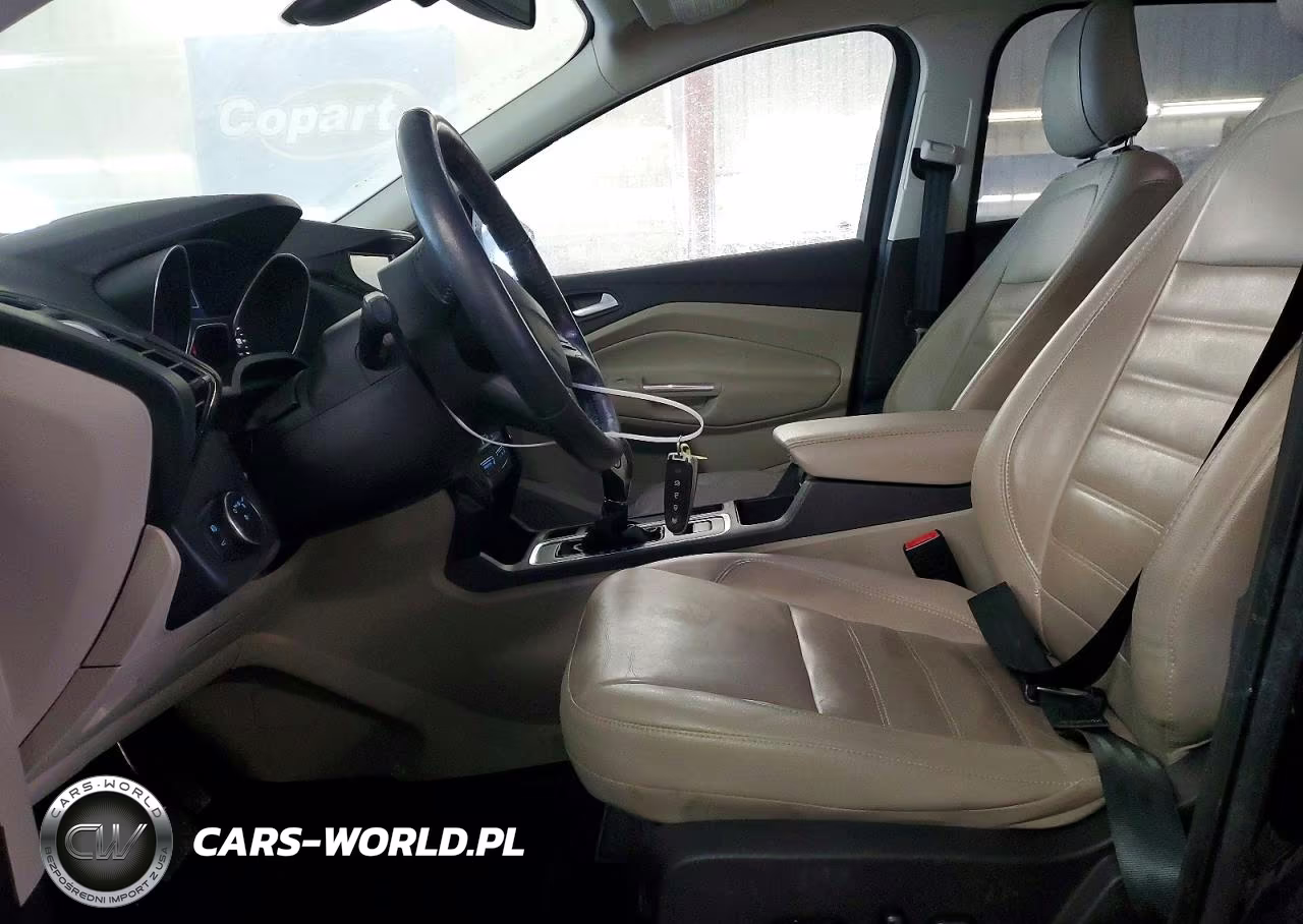 2019 Ford Escape Titanium VIN:1FMCU9J98KUA97233 - 7