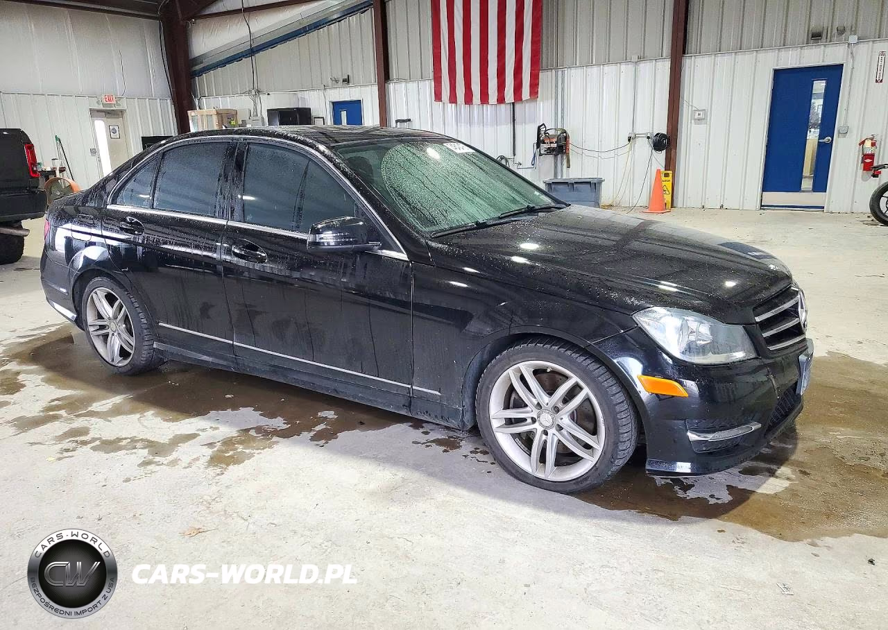 2014 Mercedes-Benz C 300 Sport 4Matic VIN:WDDGF8AB3ER310339 - 4