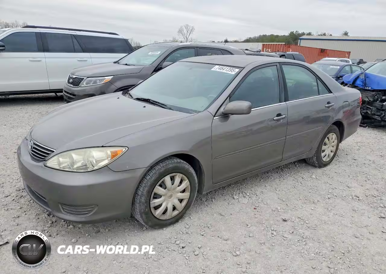 2005 Toyota Camry Le
