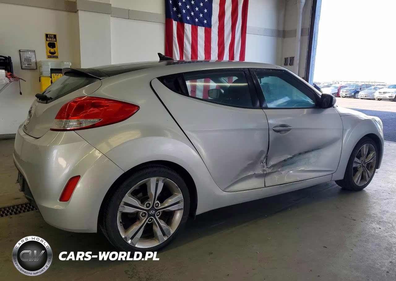 2016 Hyundai Veloster Base VIN:KMHTC6AD0GU279022 - 3