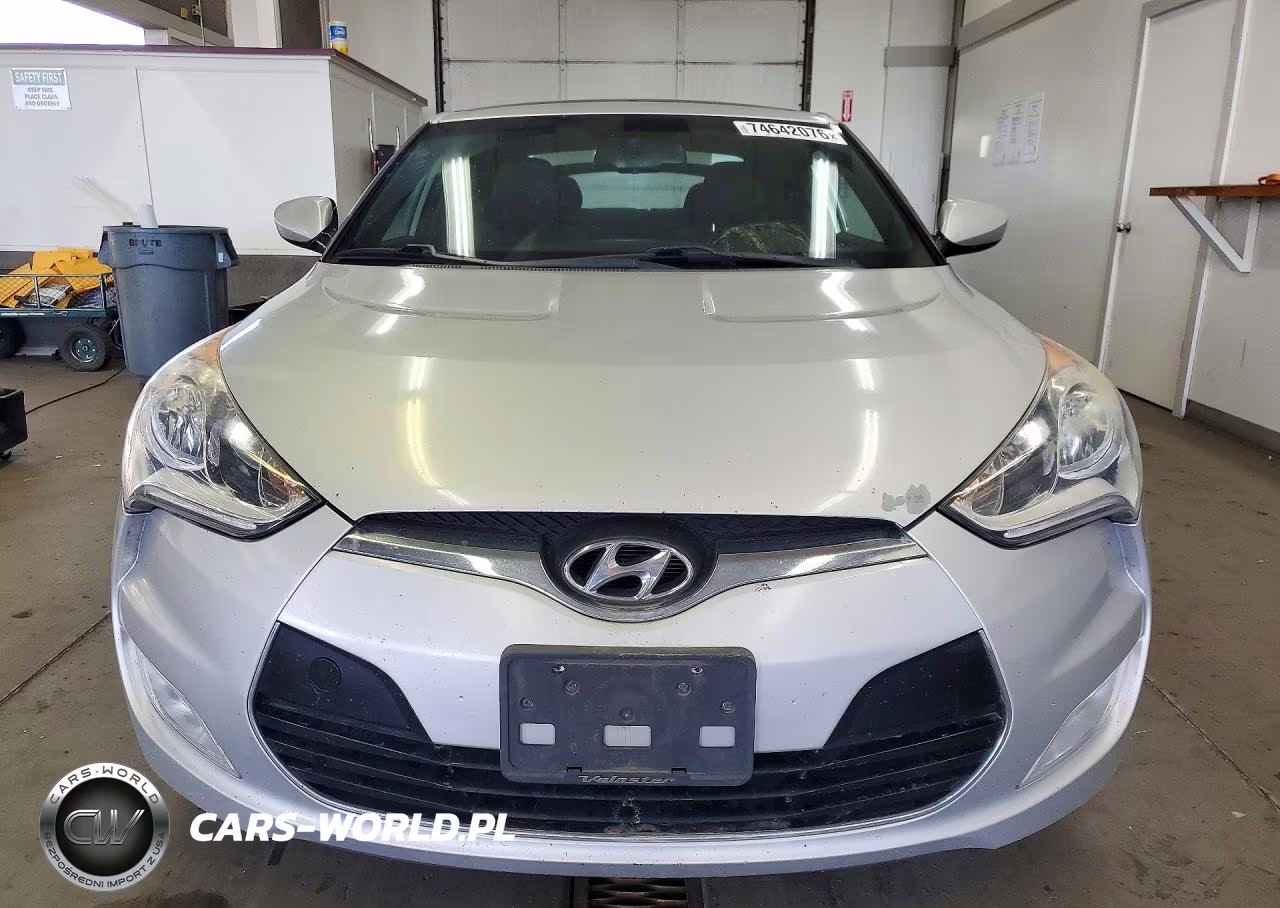 2016 Hyundai Veloster Base VIN:KMHTC6AD0GU279022 - 5