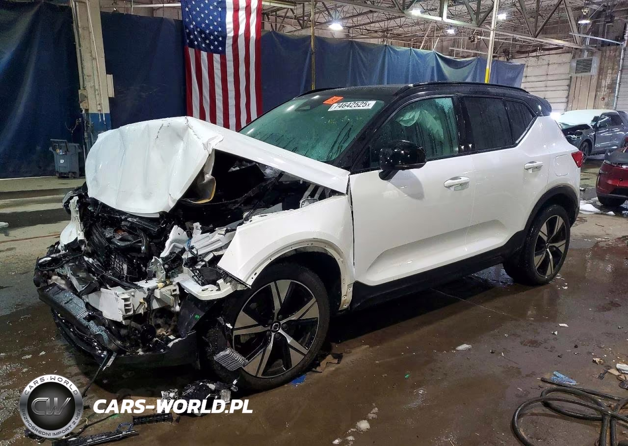 2022 Volvo Xc40 P8 Recharge Plus