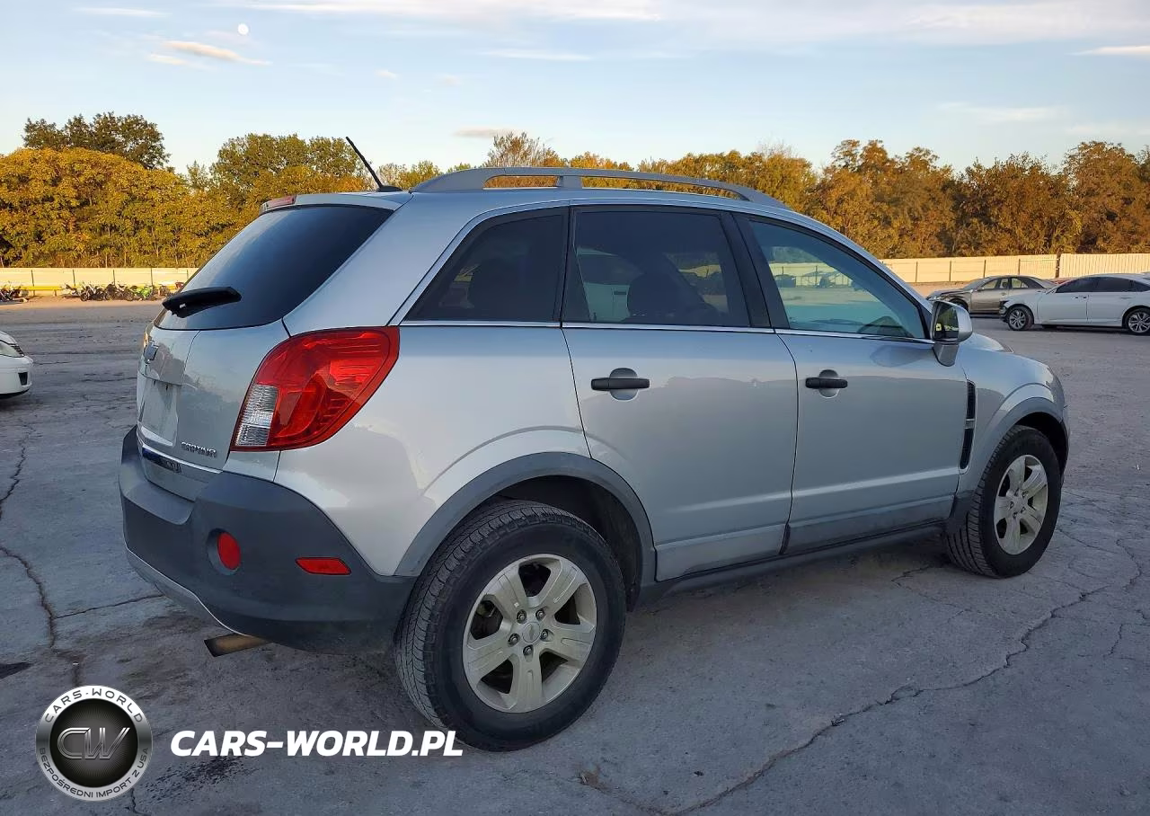 2013 Chevrolet Captiva Ls VIN:3GNAL2EK8DS600322 - 3
