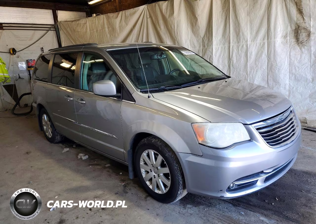 2016 Chrysler Town & Country Touring VIN:2C4RC1BG4GR212558 - 4
