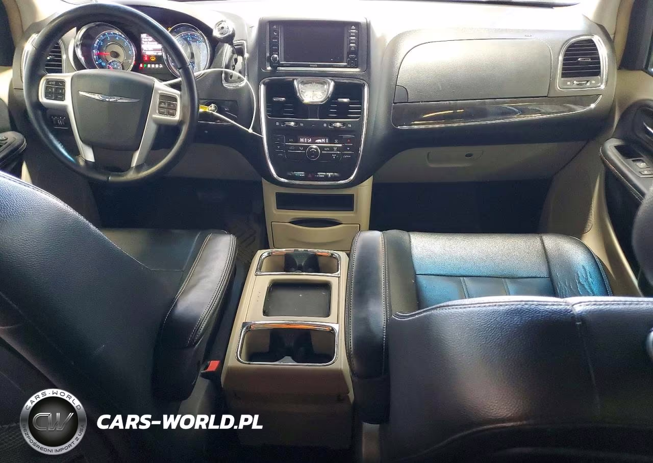 2016 Chrysler Town & Country Touring VIN:2C4RC1BG4GR212558 - 8