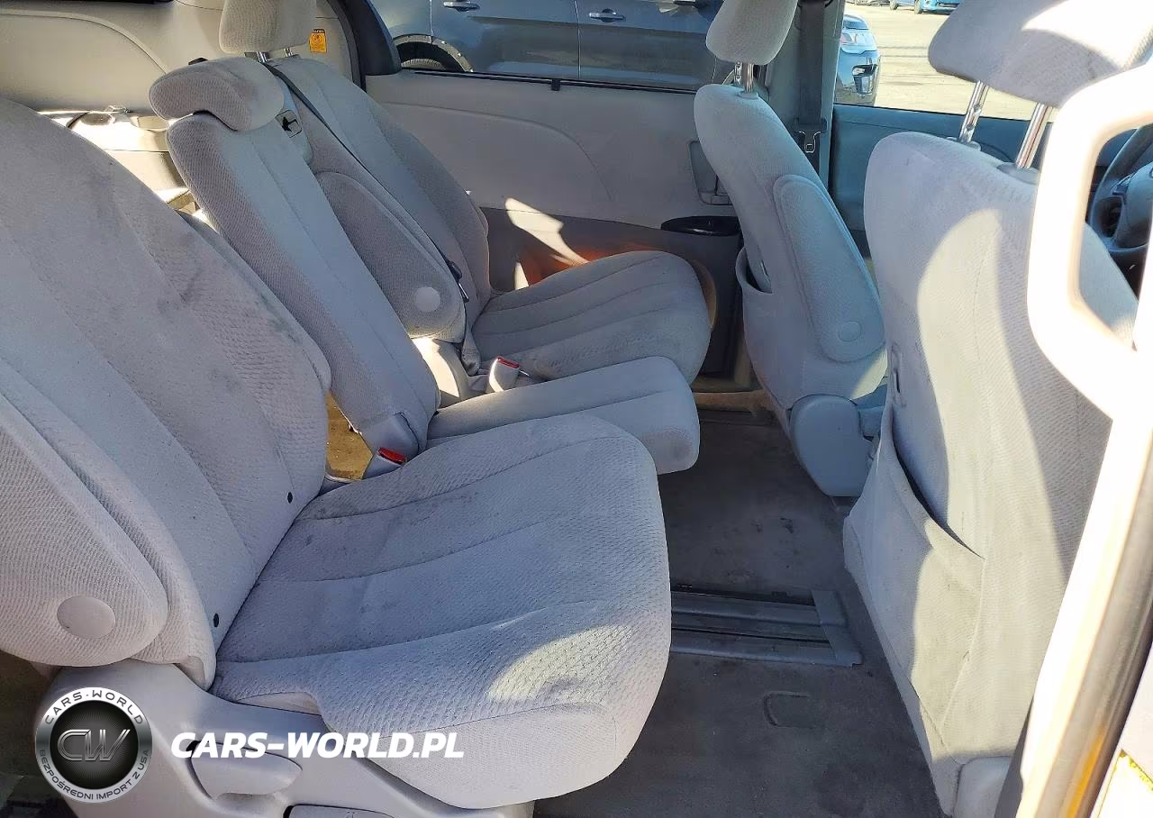2012 Toyota Sienna Le VIN:5TDKK3DC3CS195540 - 11