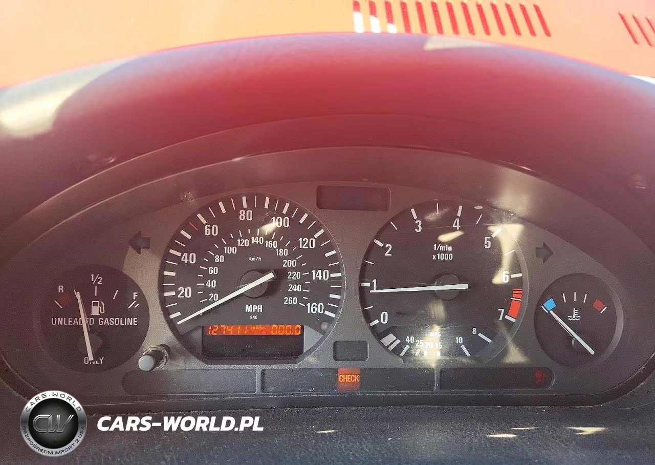 1994 BMW 325 Ic Automatic VIN:WBABJ6321RJD34406 - 9