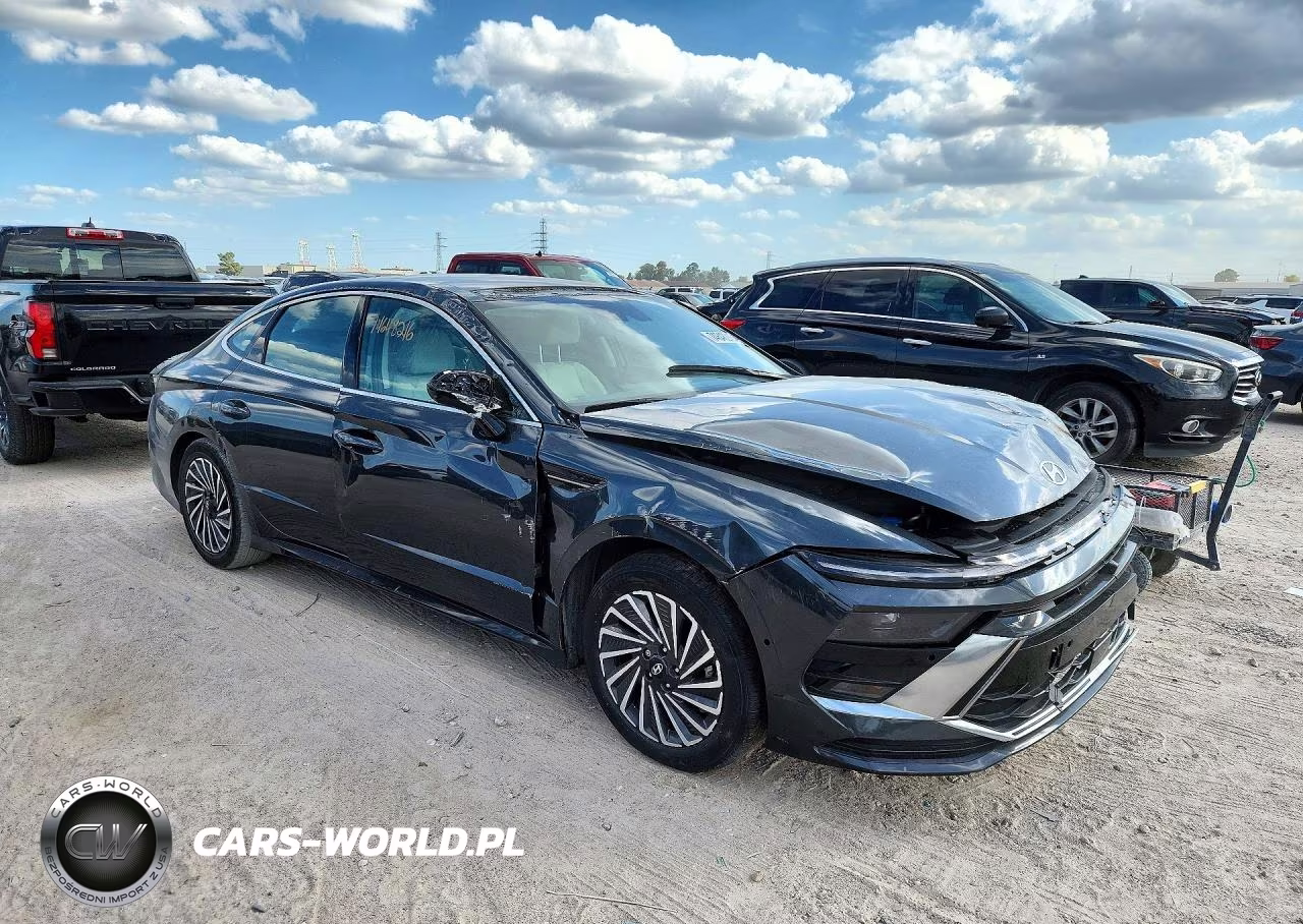 2024 Hyundai Sonata Hybrid Limited VIN:KMHL54JJ2RA093894 - 4