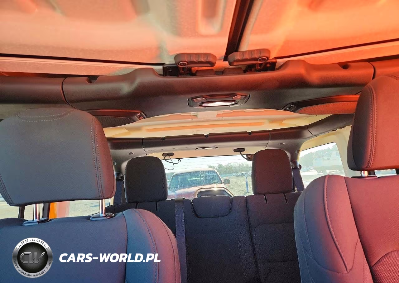 2018 Jeep Wrangler Unlimited Sport VIN:1C4HJXDG3JW281354 - 10