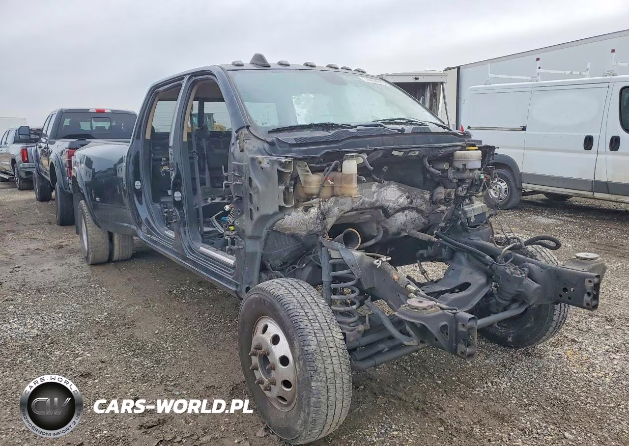 2019 Ram 3500 Laramie VIN:3C63RRJL6KG515977 - 4